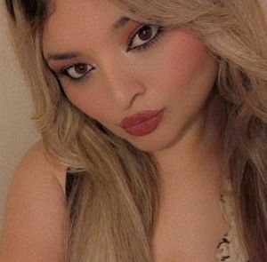 Meet your Posher, Suzanne